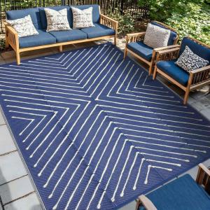 Garvee 6×9 Modern Striped Outdoor Waterproof Reversible Patio Mat, Portable Plastic Straw Camping Rug for RV, Deck, Balcony, Backyard, Easy Clean Navy Blue Outdoor Carpet, Navy&White.(Navywhite)