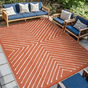 Garvee 6×9 Modern Striped Outdoor Waterproof Reversible Patio Mat, Portable Plastic Straw Camping Rug for RV, Deck, Balcony, Backyard, Easy Clean Navy Blue Outdoor Carpet, Navy&White.(Orangewhite)
